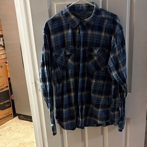 Old Navy Blue Plaid Casual Button Down Shirt